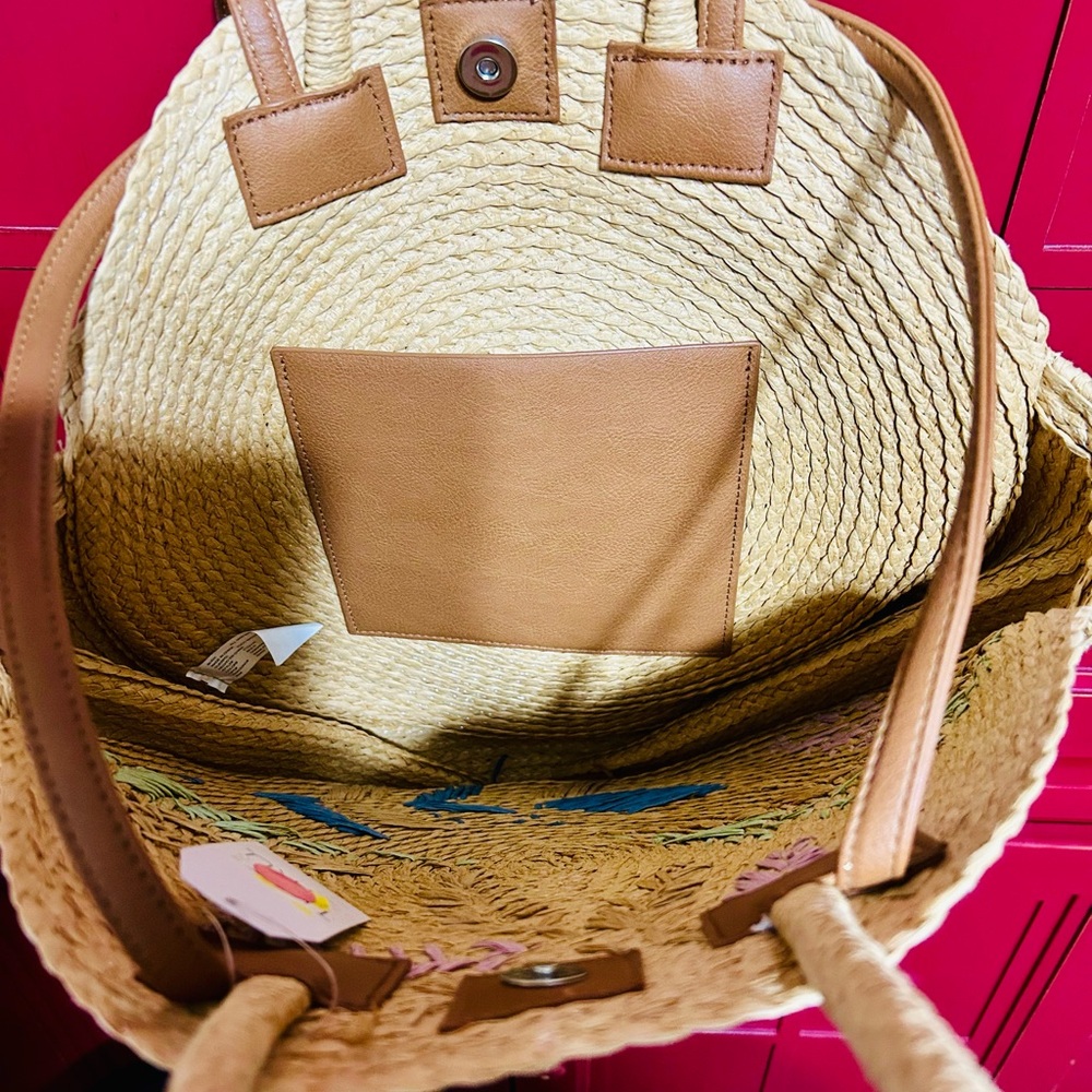 Time and Tru Tan and Blue Tote with Floral Design - Picture 4 of 4